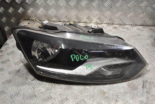 Фара правая 6R1941008E VAG
