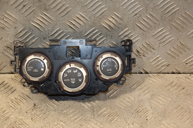 Блок управління пічкою 72311SC060 SUBARU