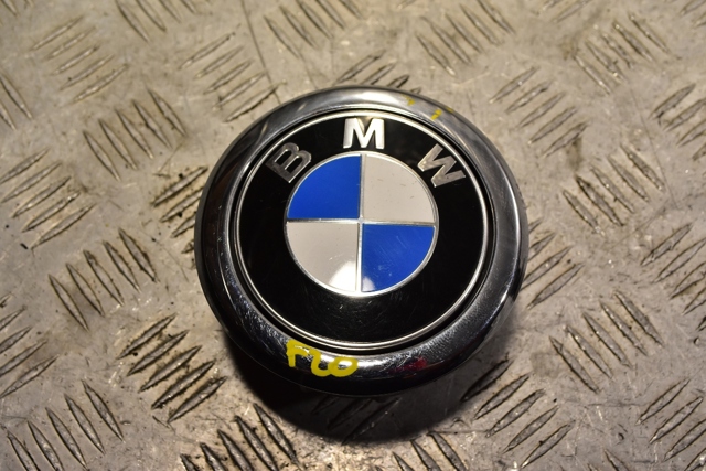 Кнопка приводу замка третіх/ п'ятих дверей 7248535 BMW