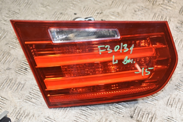 Задня ліва внутрішня фара 7259915 BMW