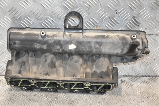Колектор впускний 73501353 OPEL