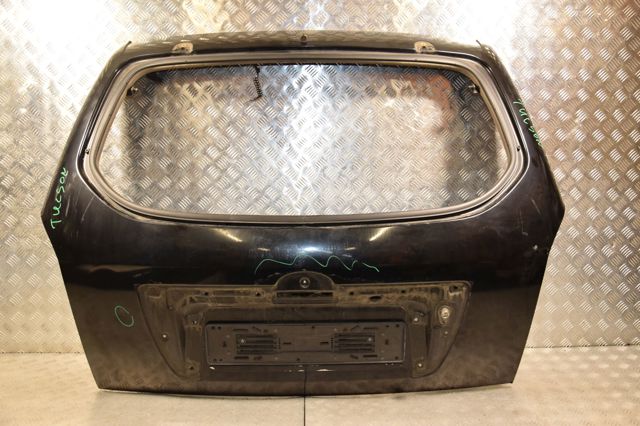 Двері багажника 737002E010 HYUNDAI