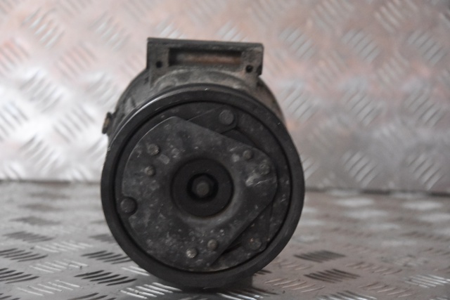 Компресор кліматичної установки 7700103536 RENAULT