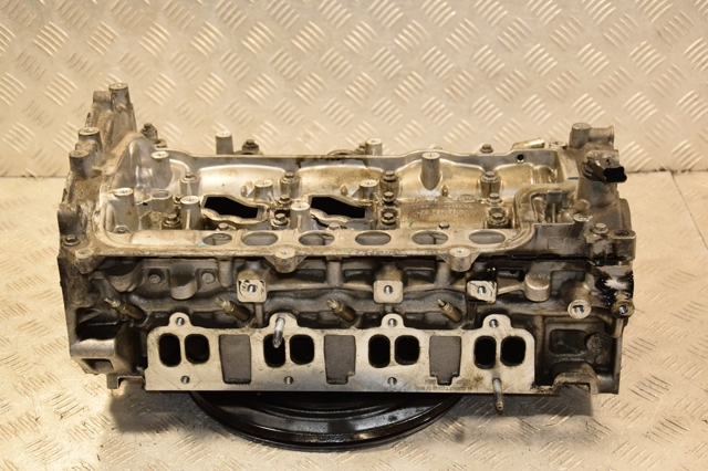 Головка циліндрів 7701477996 RENAULT