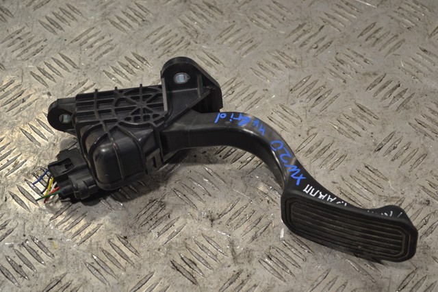 Педаль акселератора 7812047050 TOYOTA