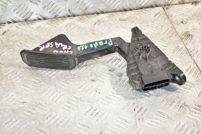 Педаль газу (акселератора) 7812060350 TOYOTA
