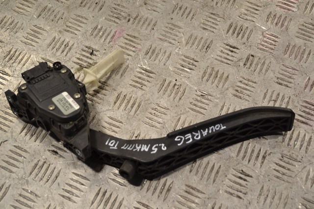 Підаль газу 7L6721507 VAG
