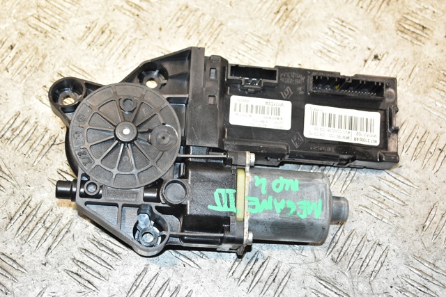 Моторчик склопідйомника двері задніх, лівих 807310004R RENAULT