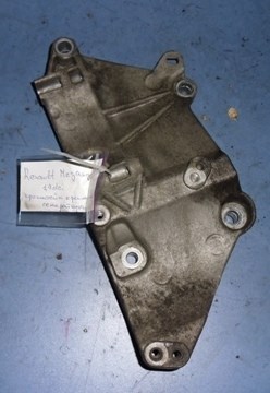 Кронштейн генератора 8200100148 RENAULT
