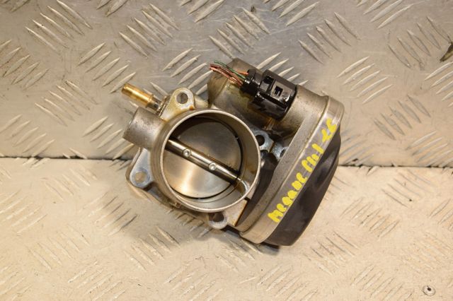 Дросільна заслінка в зборі 8200190230 RENAULT