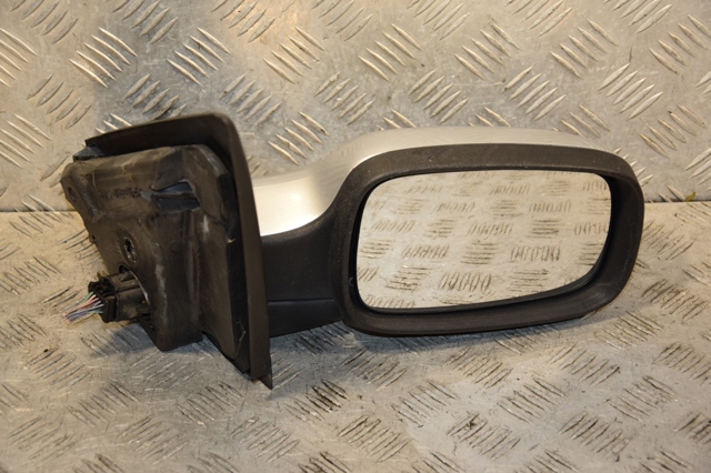 Праве дзеркало заднього виду 8200219923 RENAULT