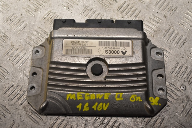 Комп'ютер двигуна 8200298457 RENAULT