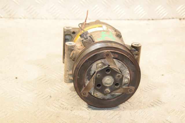 Компресор кондиціонера 8200309193 RENAULT