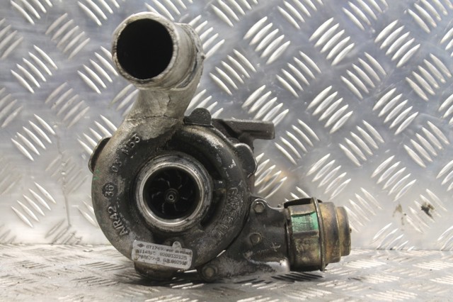 Турбонаддув 8200332125 RENAULT