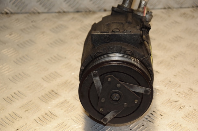 Компресор холодоагенту 8200454172 RENAULT