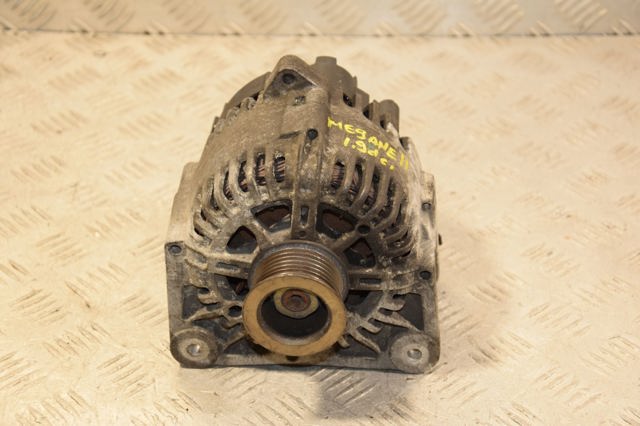 Авто генератор 8200495294 RENAULT