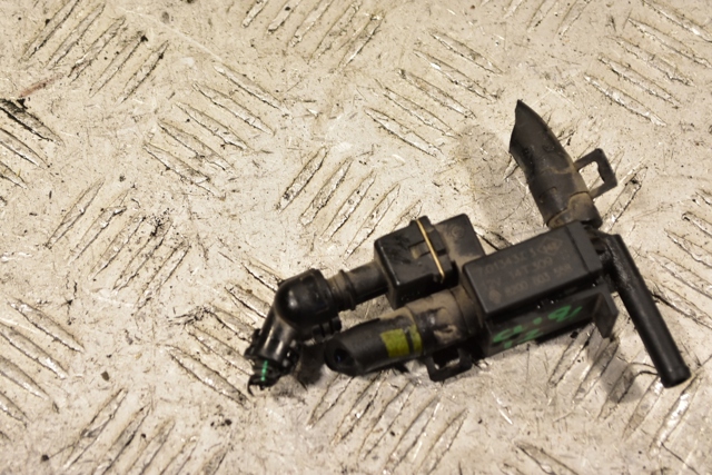 Клапан соленоїд регулювання заслонки EGR 8200603558 RENAULT