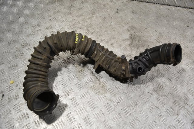 Патрубок повітряний, вихід повітряного фільтра 8200607746 RENAULT