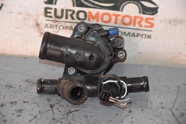 Кожух термостата 8200656419 NISSAN