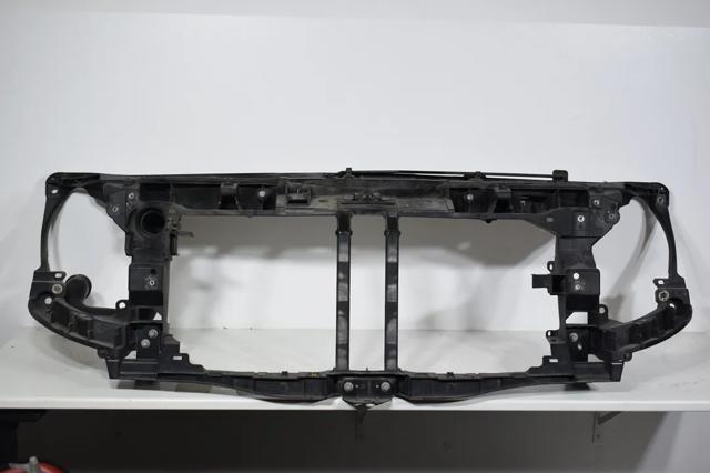 Кронштейн для радіатора 8200657209 RENAULT