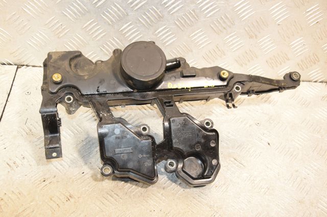 Кришка двигуна 8200673395 NISSAN