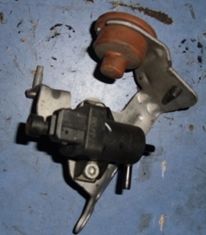 Клапан соленоїд регулювання заслонки EGR 8200762597 NISSAN