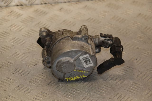 Насос вакуумний 8200796080 RENAULT