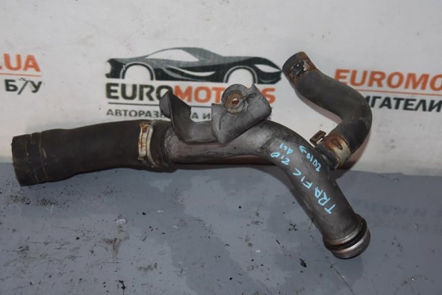 Патрубок системи охолодження 8200801589 OPEL