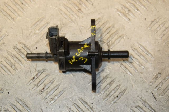 Клапан абсорбера паливних парів 8200806676 RENAULT