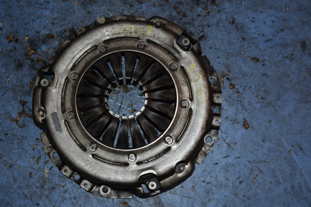 Корзина диска зчеплення 8200828447 NISSAN