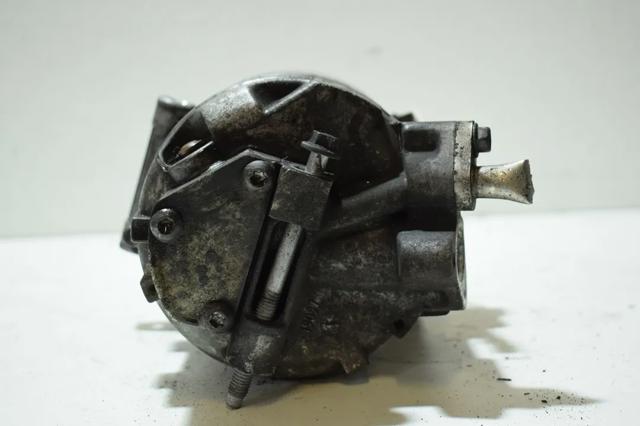 Компресор кліматичної установки 8200848916B RENAULT