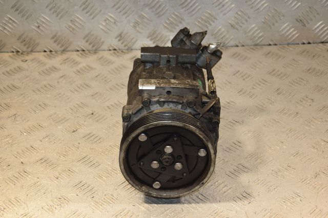 Компресор холодоагенту 8200866440 RENAULT