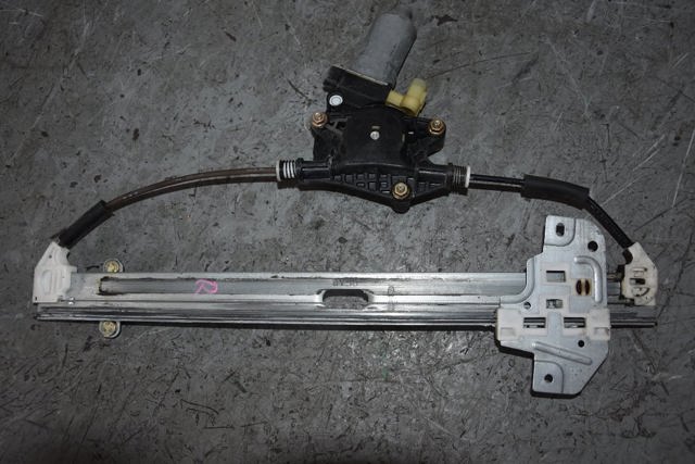 Склопідйомник задніх правих дверей 834021G010 HYUNDAI