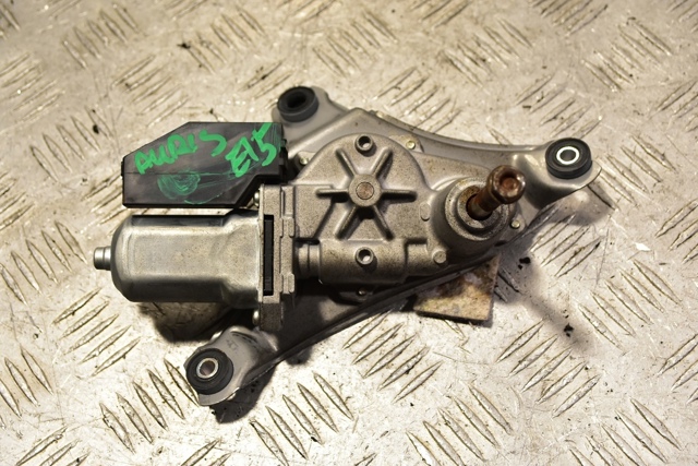 Двигун склоочисника заднього скла 8513002030 TOYOTA