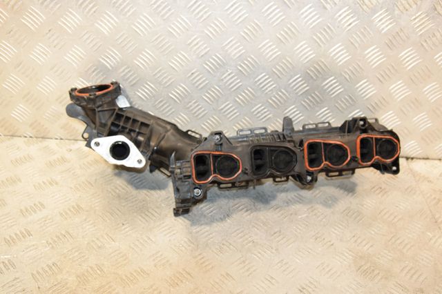 Колектор впускний 8513655 BMW