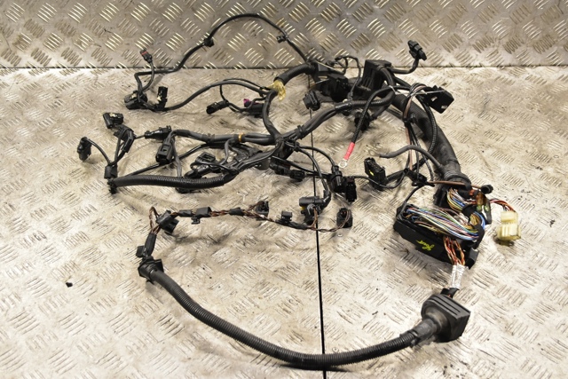 Електропроводка моторного віддсіка 8513814 BMW