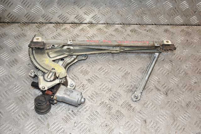 8571044050 Toyota