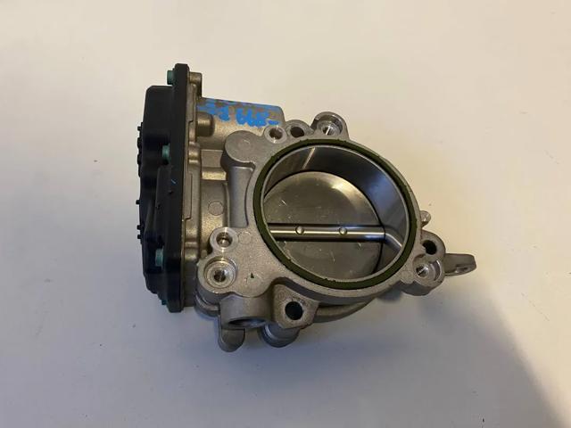 Блок дросельної заслінки 8623324 BMW