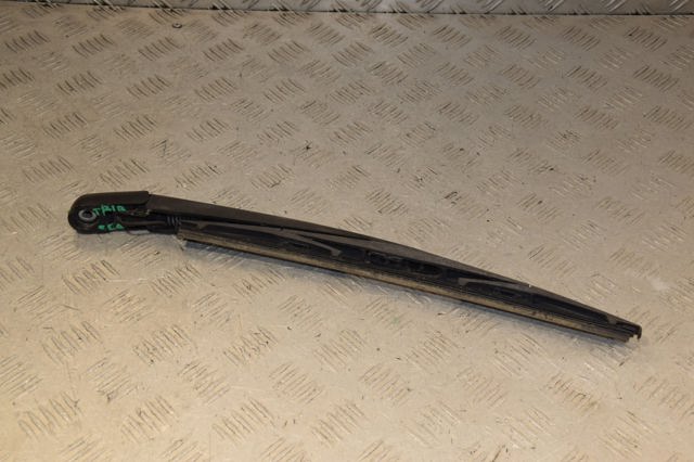 Важіль-поводок двірника заднього скла 86532AG09A SUBARU