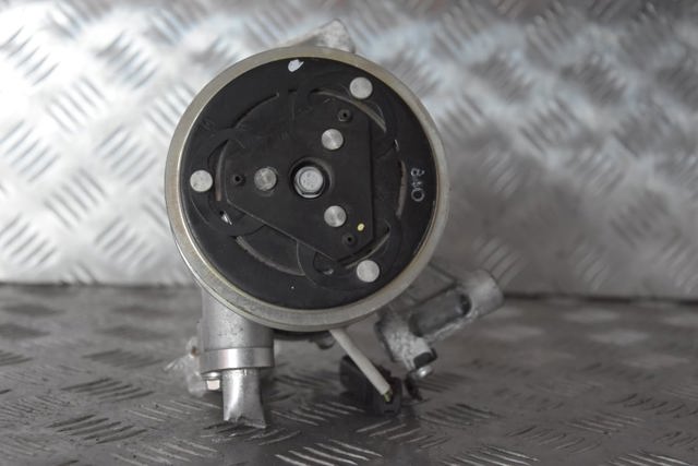 Компресор системи кондиціювання 88310YV010 PEUGEOT