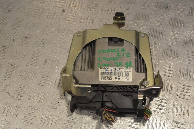 Мізки двигуна 8966102A80 TOYOTA