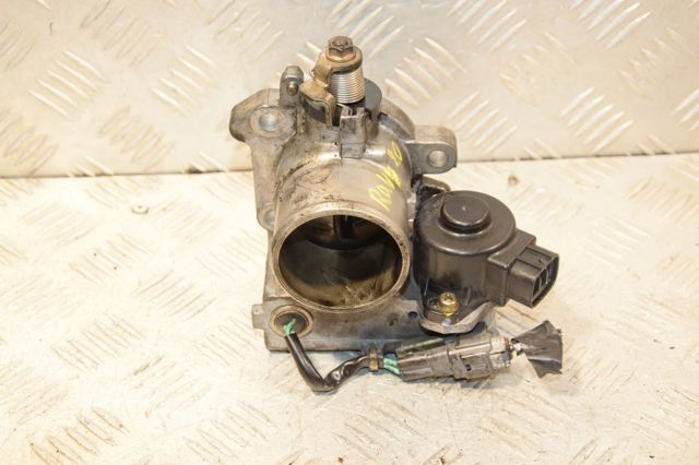 Дросільна заслінка в зборі 8967221020 TOYOTA