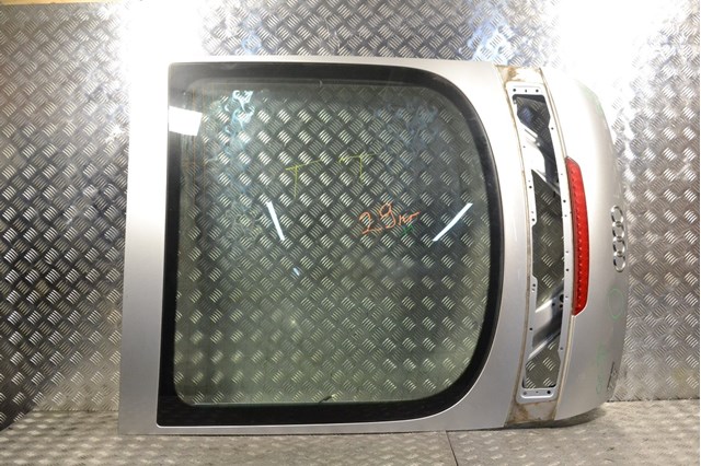 Задні двері багажника 8J8827023A VAG