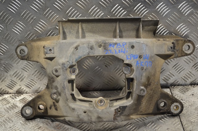 Кріплення коробки передач 8K0399263K VAG