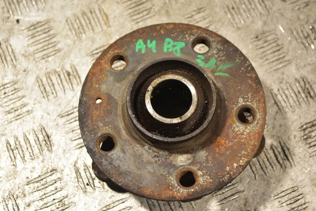 Колеса і маточини 8K0407615B VAG