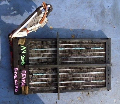 Електропідігрівач повітря системи опалення салону 8K0819011 VAG