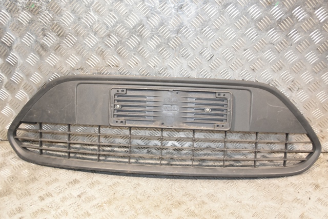 Решітка бампера нижня 8M5117B968A FORD