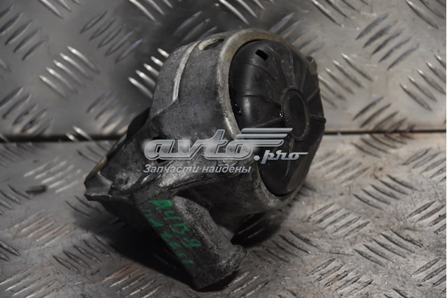 Права опора двигуна 8R0199381 VAG