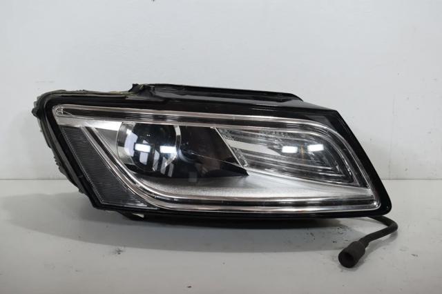 Фара передня права 8R0941006C VAG