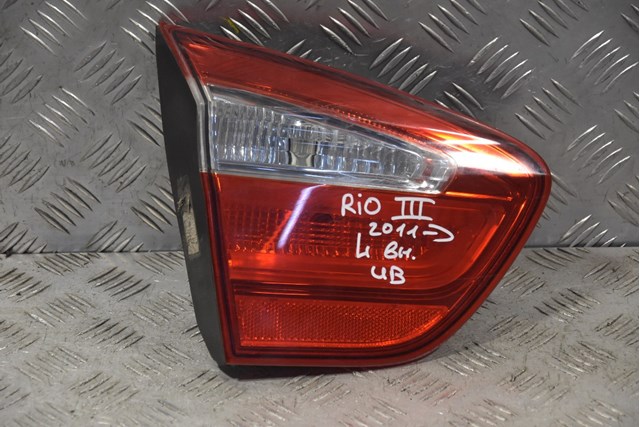 Задня ліва внутрішня фара 924031W2 HYUNDAI